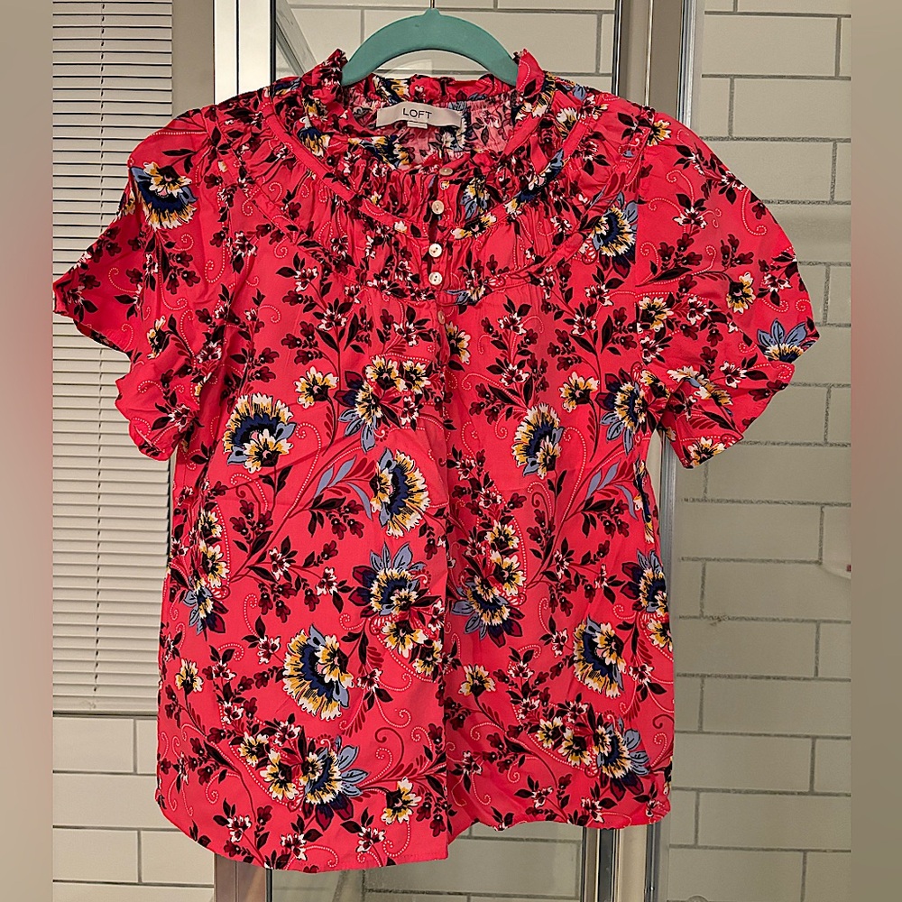 Loft short sleeve floral blouse